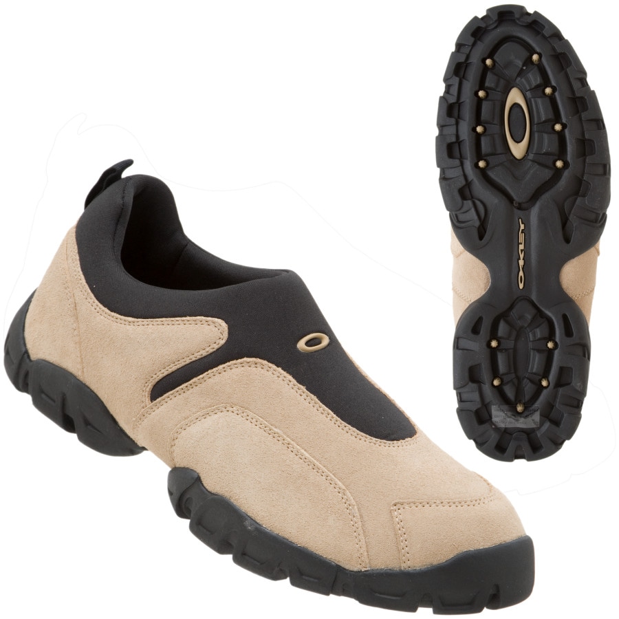 oakley hiking shoes