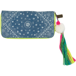 Close Up Shop Wallet - Women's