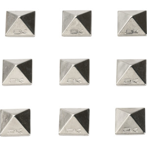 DAKINE Pyramid Studs