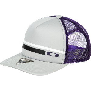 Oakley Pipeline Trucker Hat