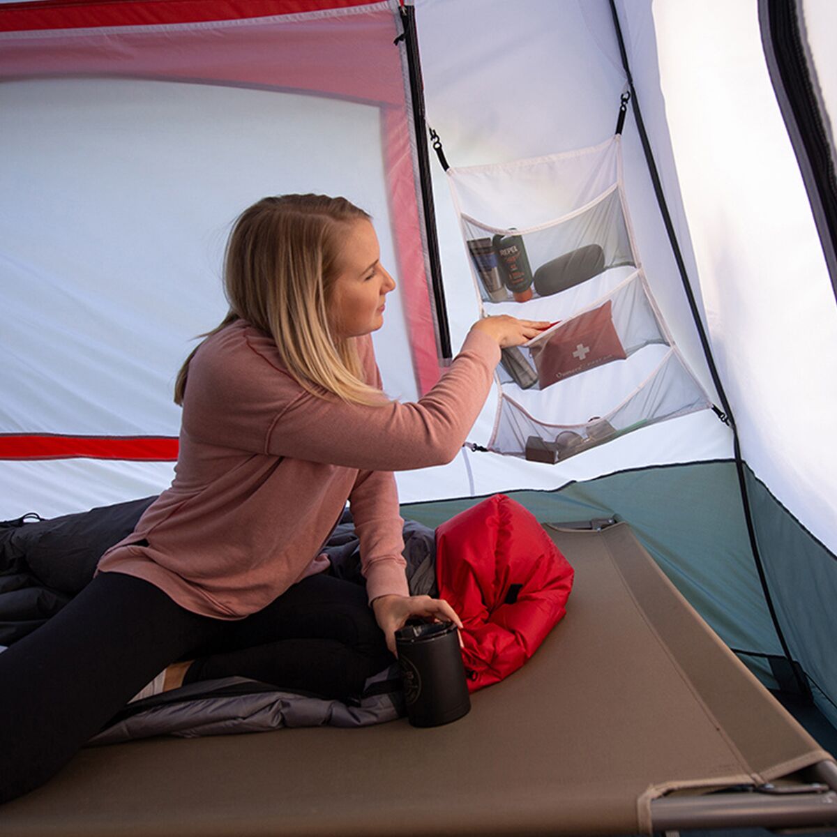 ALPS Mountaineering Camp Creek 6 Tent: 6-Person 3-Season - Hike & Camp