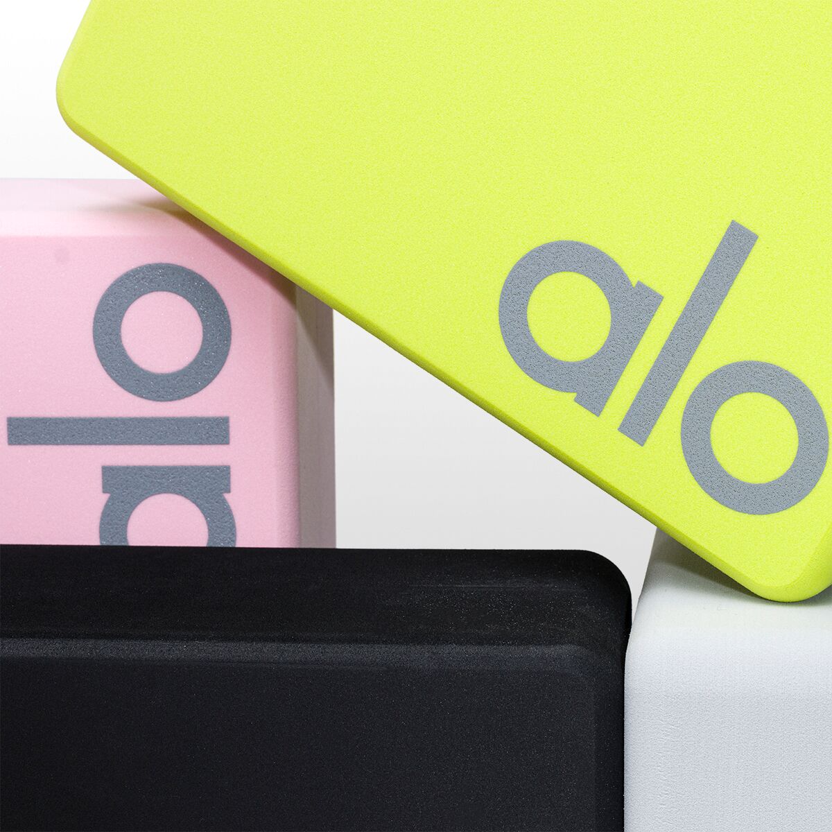 フィットネスアクセサリー [Alo Yoga] Uplifting Yoga Block ALO YOGA Uplifting Yoga Block - Yoga