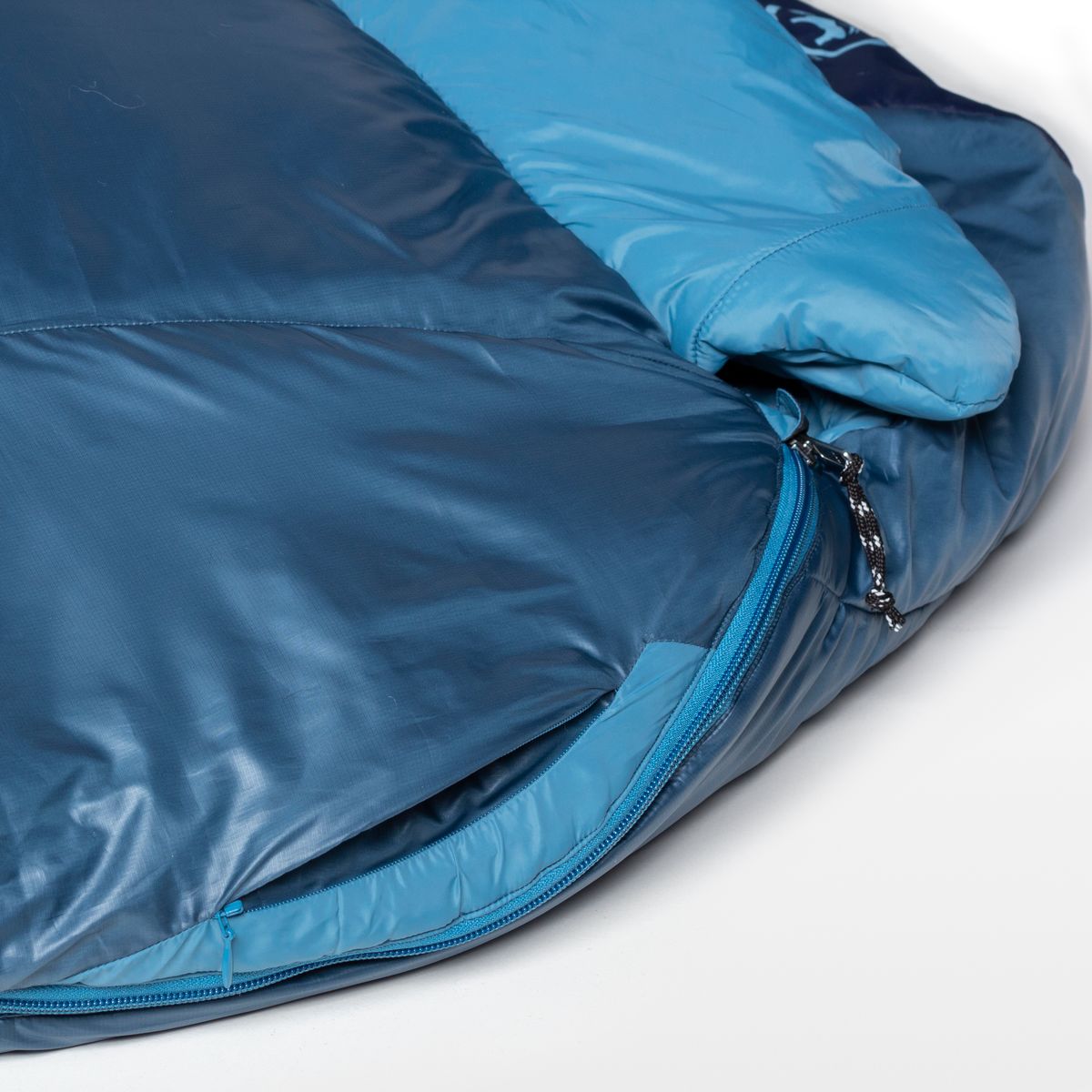 Backcountry x NEMO Chigu Sleeping Bag: 20F Synthetic - Men's
