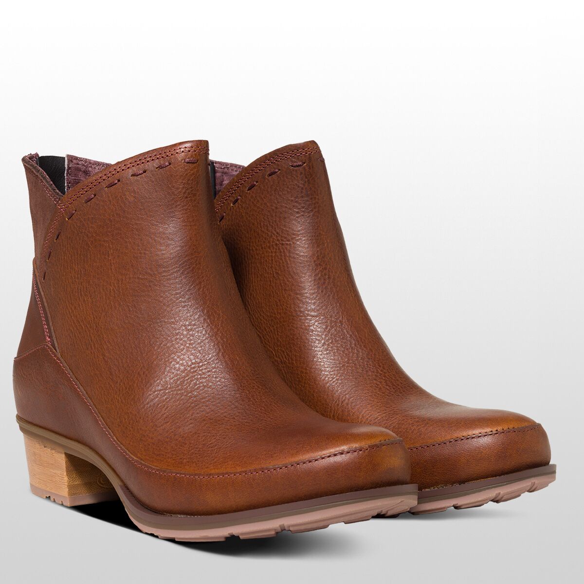Chaco cataluna shop mid boot