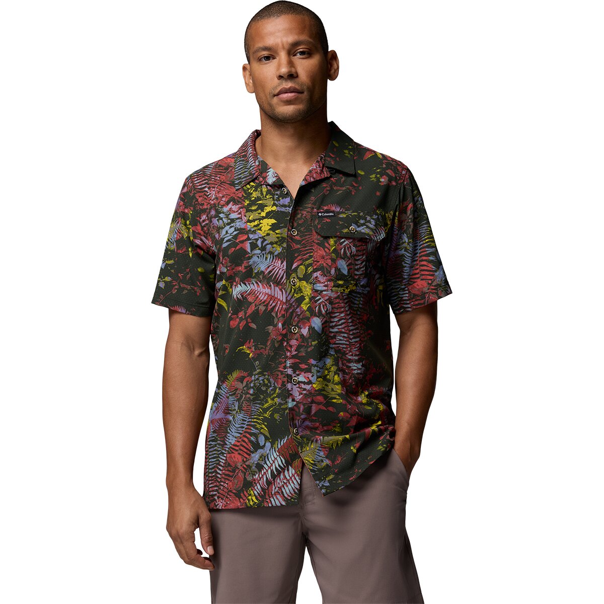 Image of Columbia Tech Trail Utility Printed Woven Short-Sleeve Shirt - Men's Washed Red/Geofern Greenscape, XXL