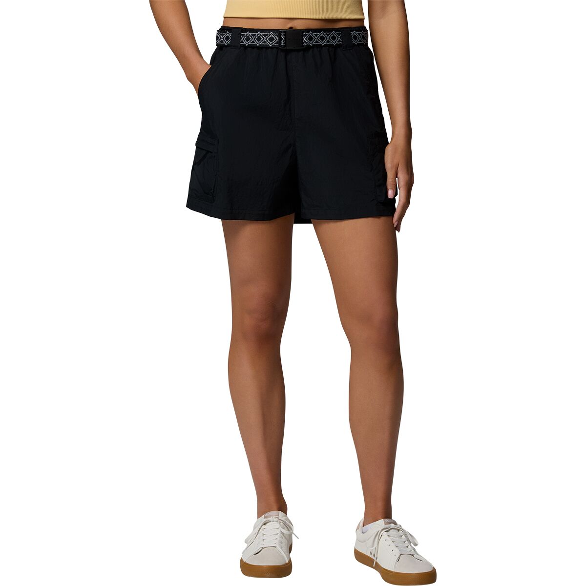 Image of Columbia Sequoia Grove Woven 4in Short - Women's Black, M