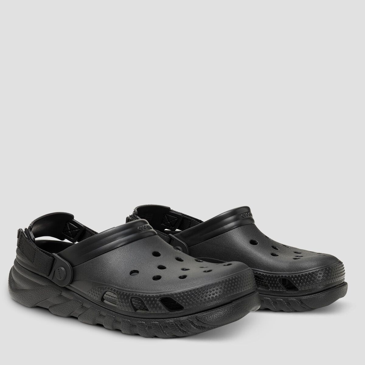 crocs duet max clog 2