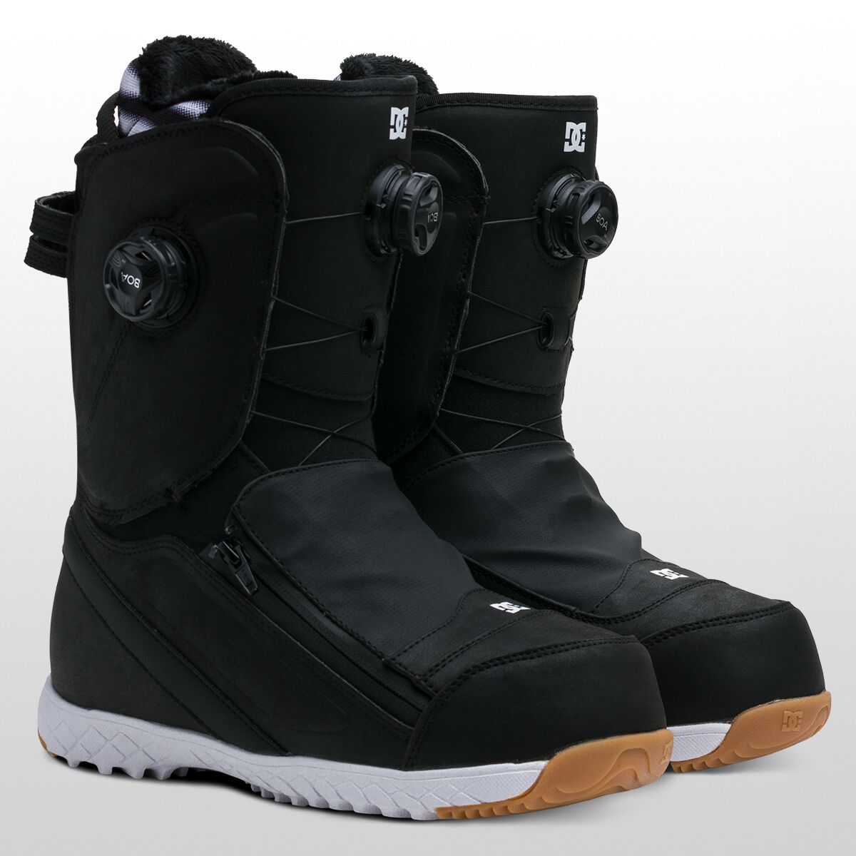 dc mora snowboard boots