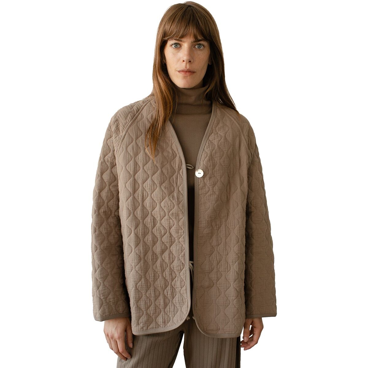 Image of Donni The Quilted Jacket - Women's Mushroom, L