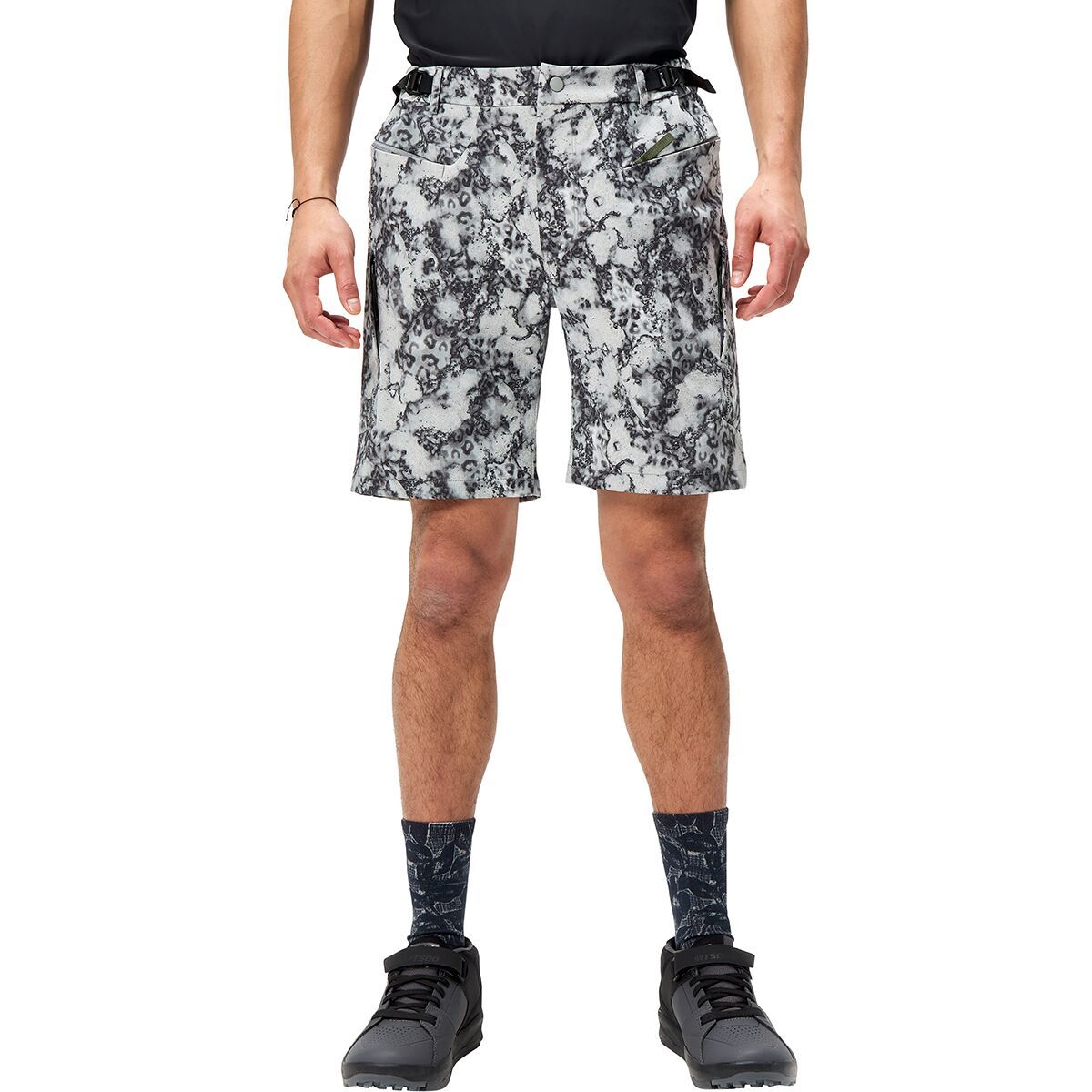 Image of Endura Sultrac Humvee 8in Short - Men's Dispersed Floral, L