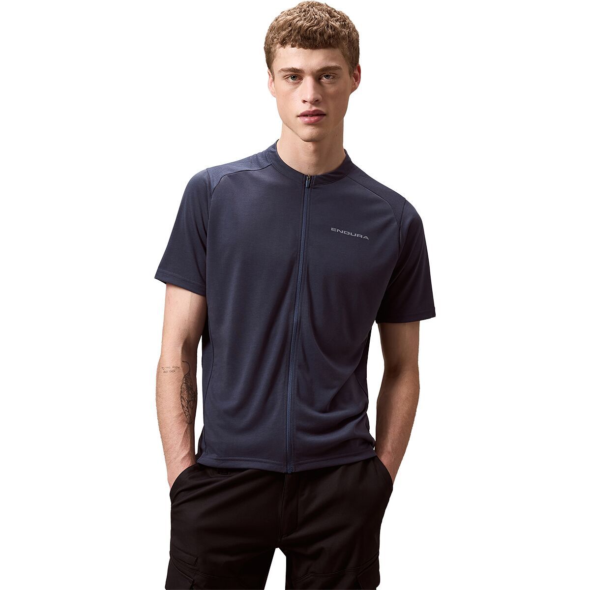 Image of Endura Loop Short-Sleeve Zipped Jersey - Men's Carbon Grey, XL