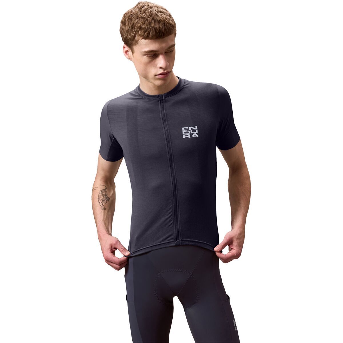 Image of Endura Alltrack Ride Short-Sleeve Jersey - Men's Carbon Grey, S