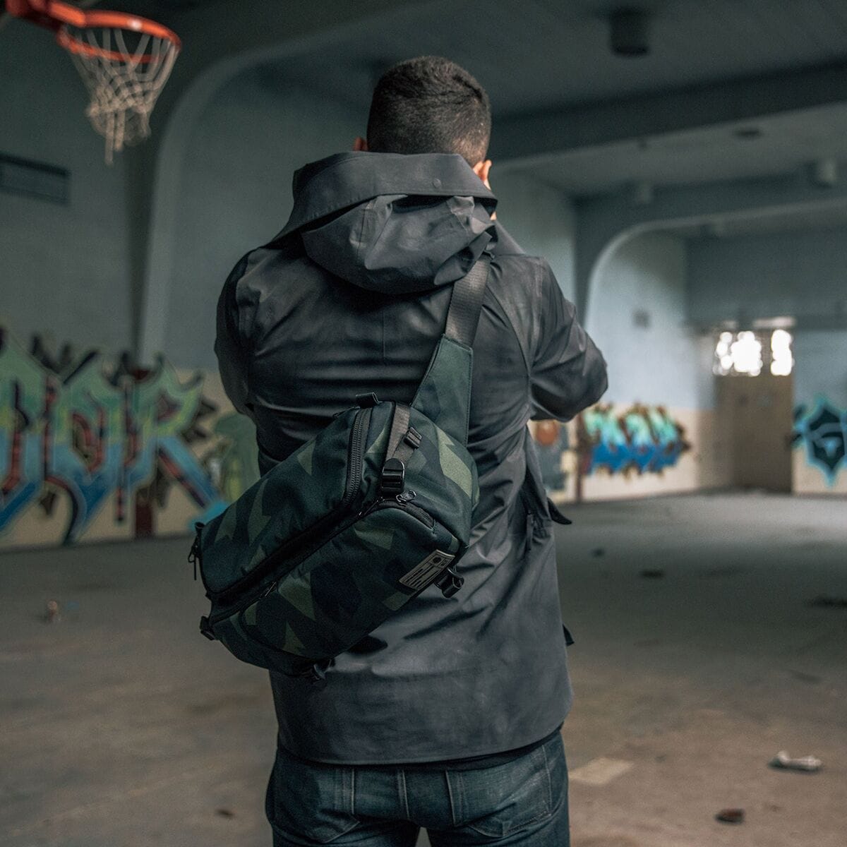 Hex Ranger DSLR V2 8L Sling Bag Travel