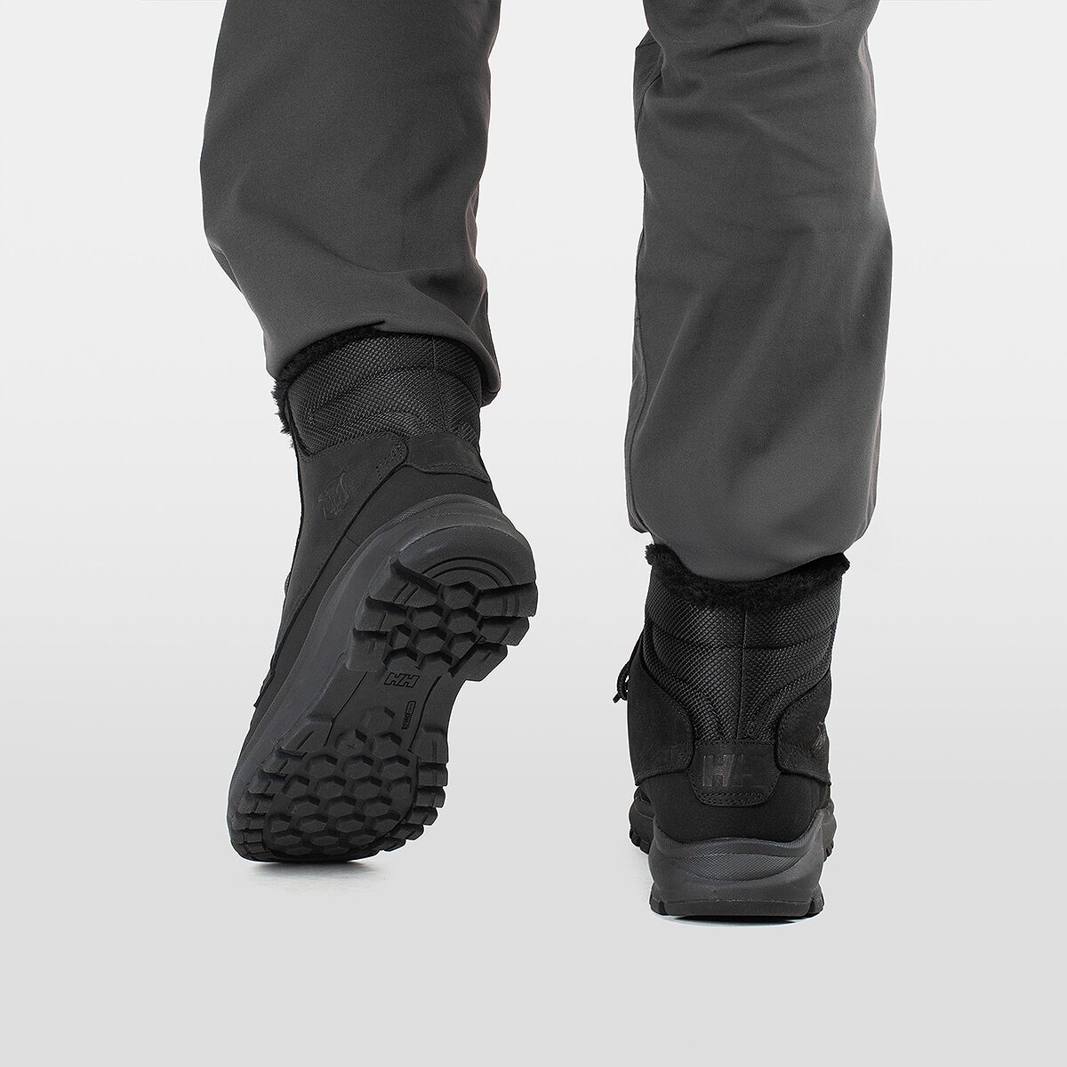 Helly Hansen Mens Garibaldi V3 Winter Boots US 9 Black Leather WP Insulated NWOB Helly Hansen Mens Garibaldi V3 Winter Boots US 9 Black  main image 2