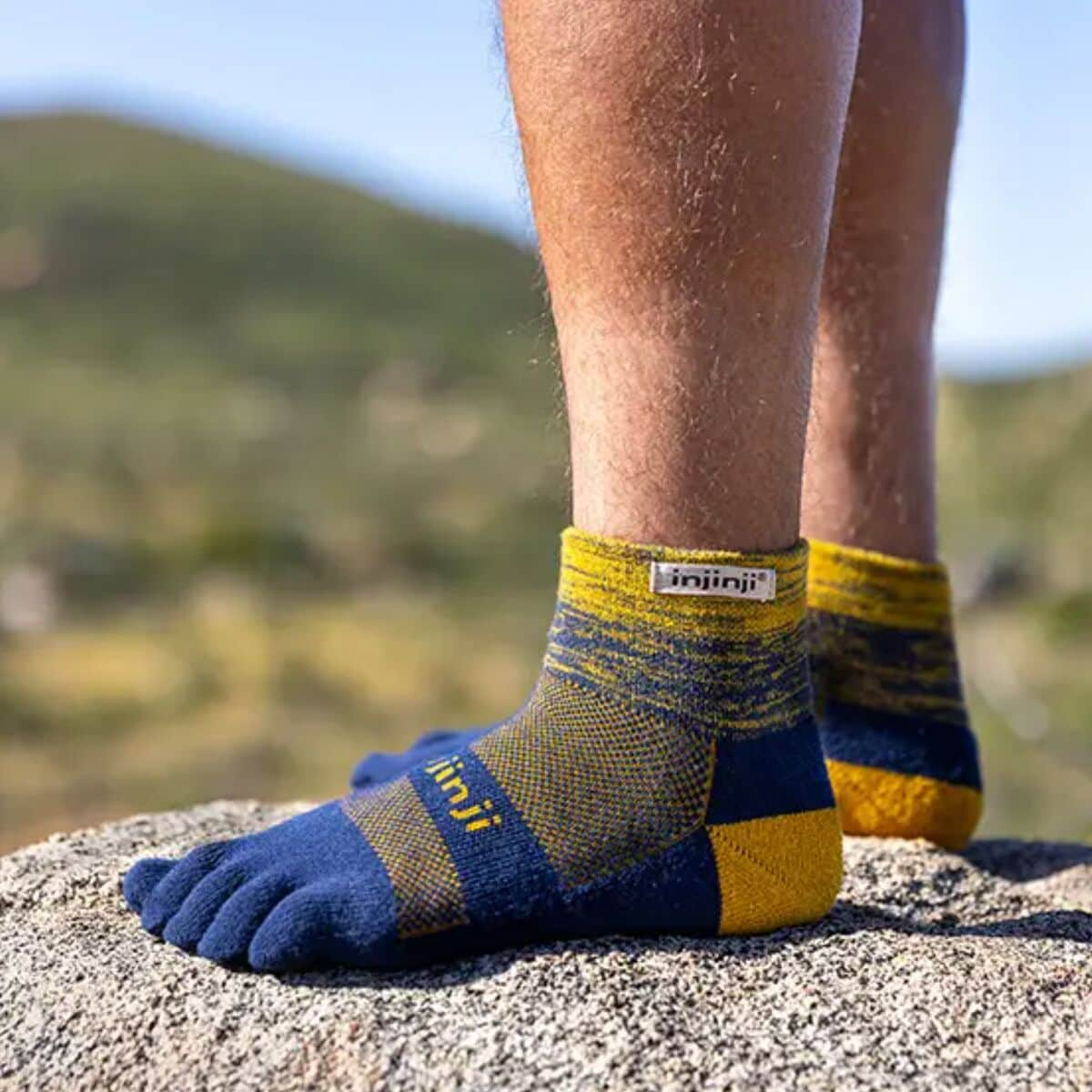 Injinji Trail Midweight Mini-Crew Coolmax Socks - Unisex | MEC