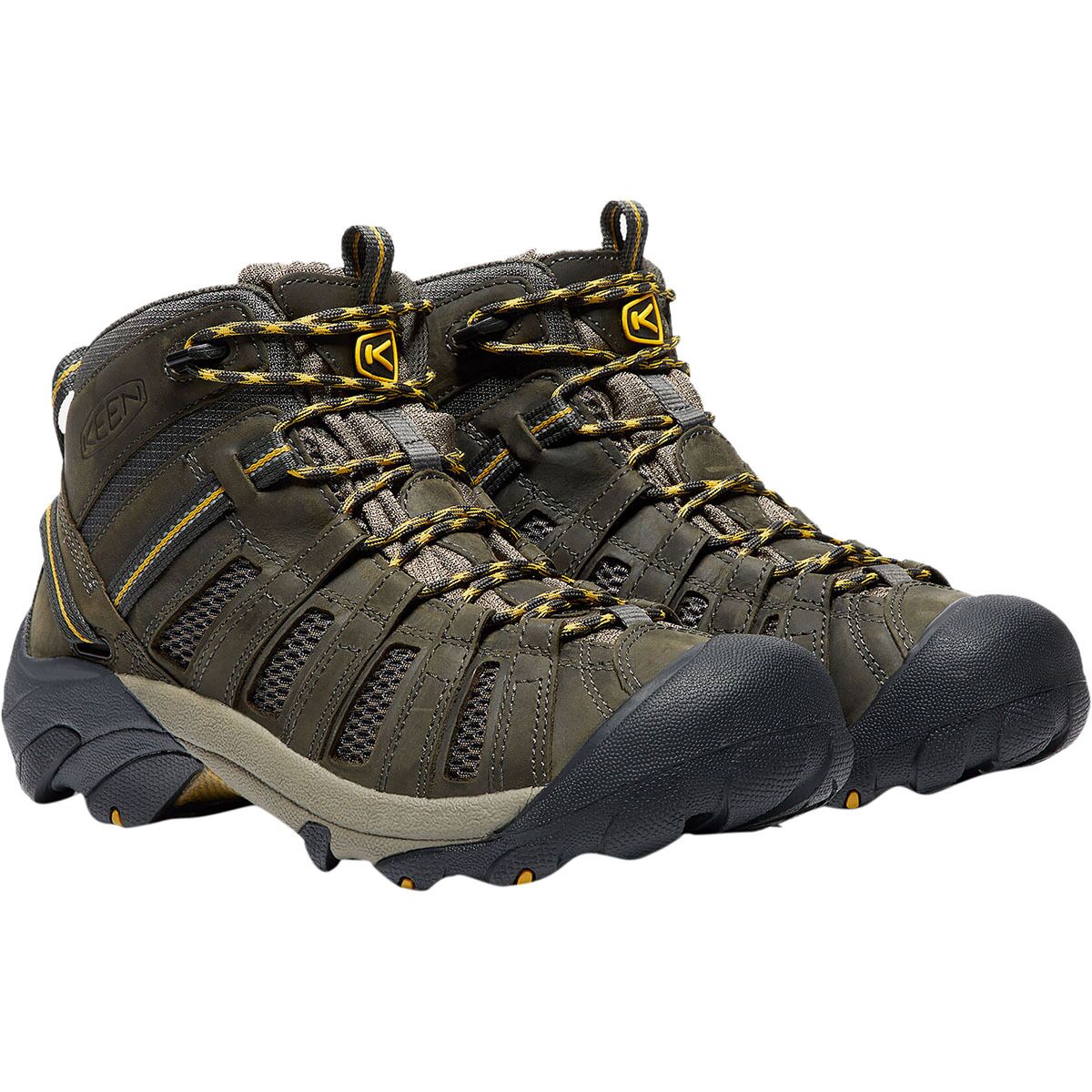 keen voyageur mid hiking boots