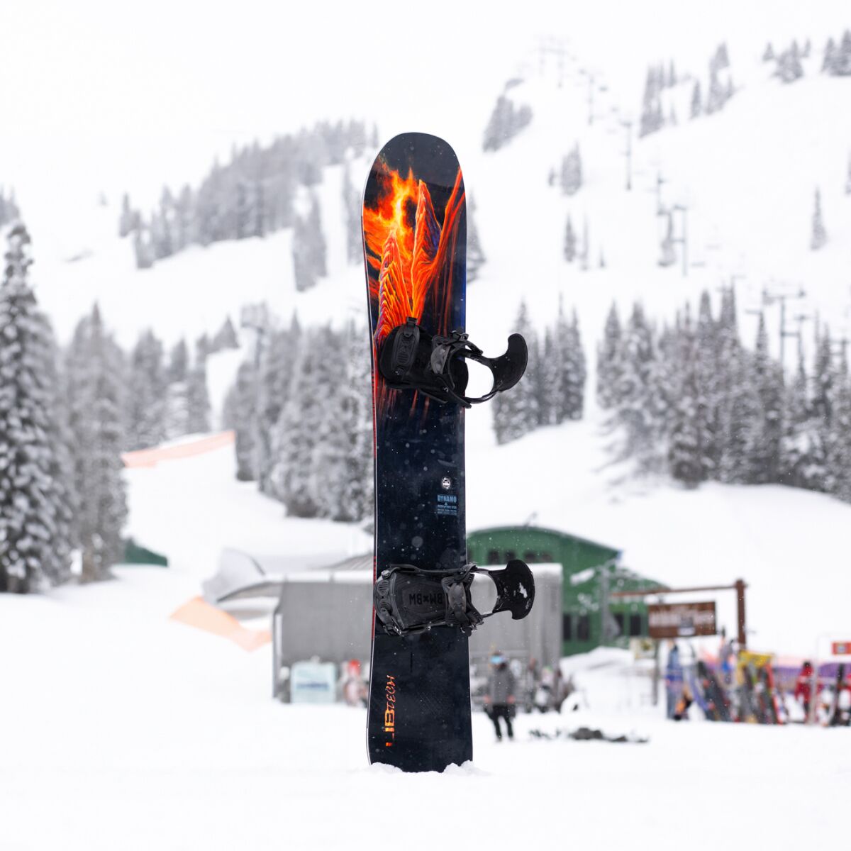 Lib Technologies Dynamo Snowboard - 2025 - Snowboard