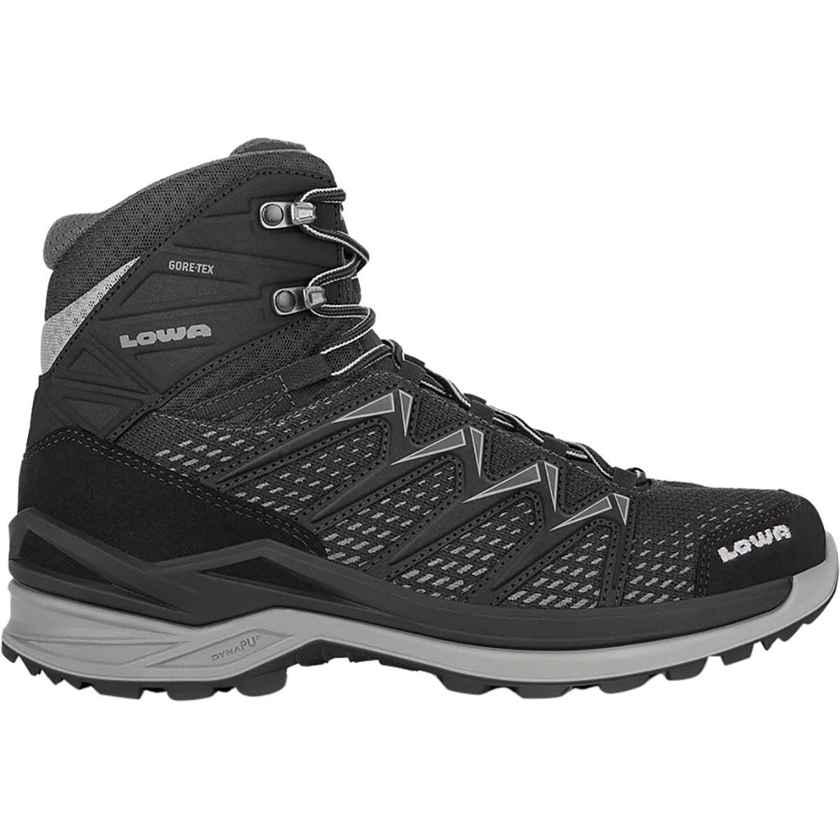 Lowa hiking boots: good brawny boot brand - www.hikingfeet.com