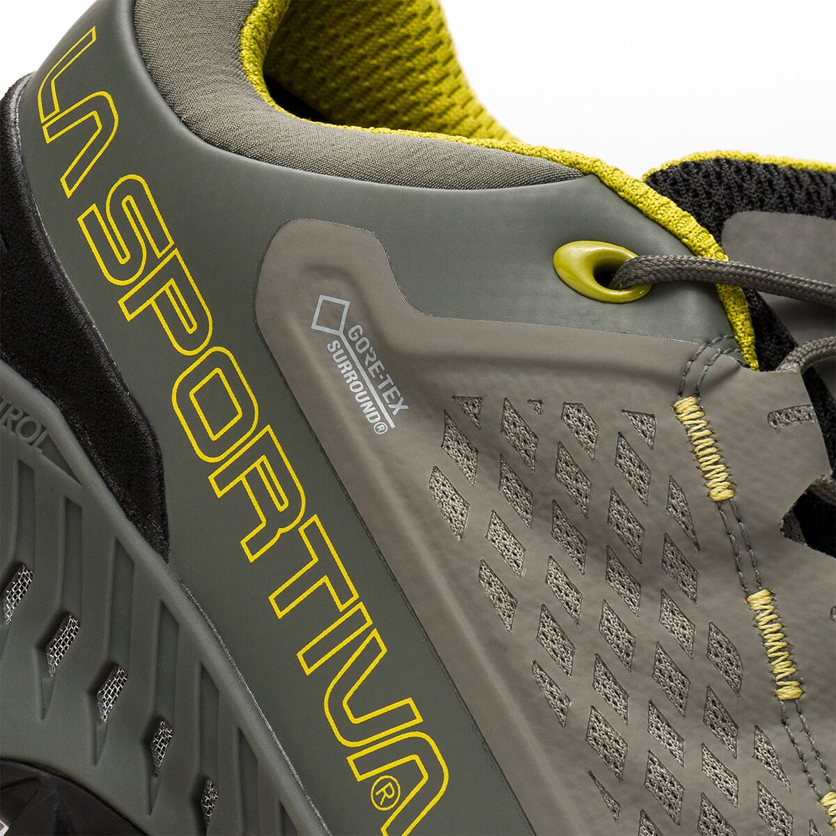 La sportiva spire hotsell gore tex surround