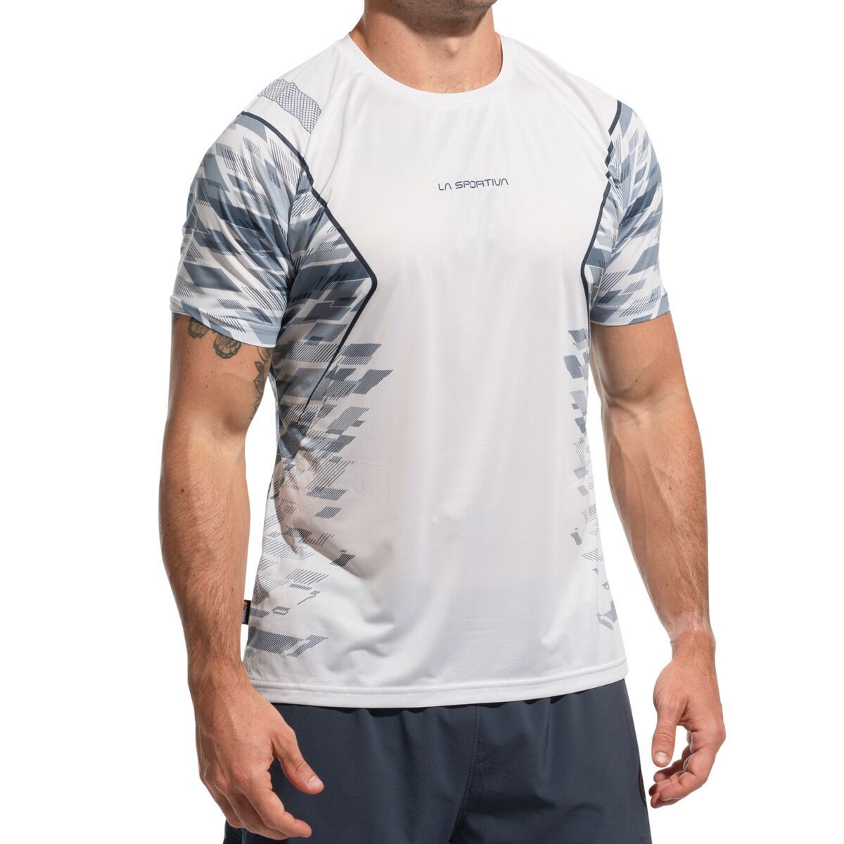 Image of La Sportiva Pacer T-Shirt - Men's Chalk/Night Sky, S