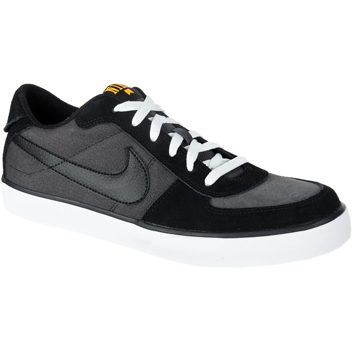 Nike Mavrk Low Skate Shoe - - Footwear
