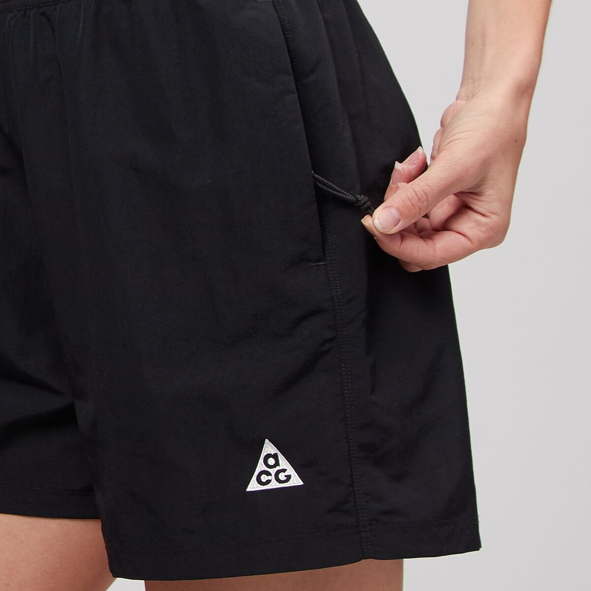 nike acg womens shorts