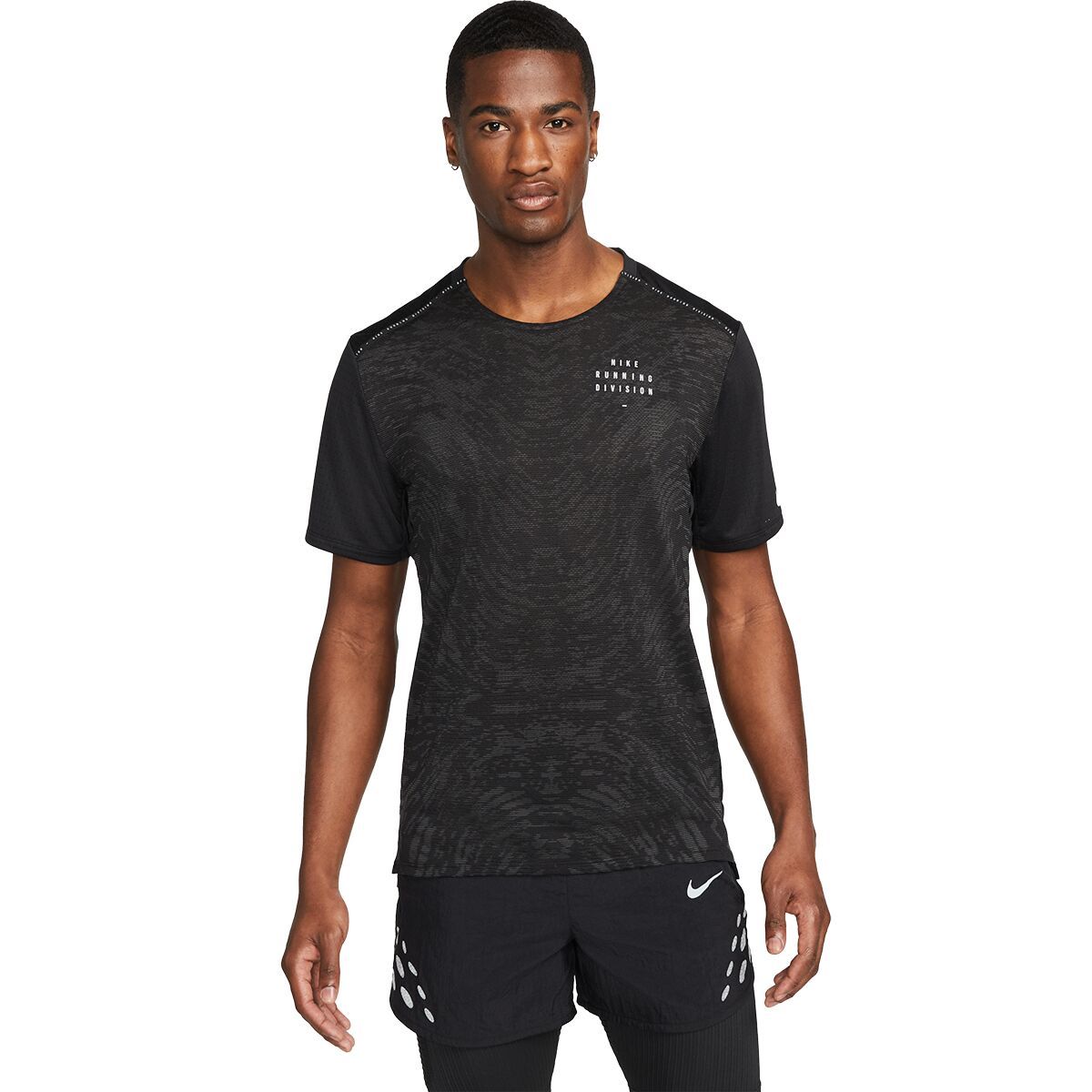 NIKE RUNNING DIVISION Ｓ size Amazon.com: Nike Running Division Men's 4
