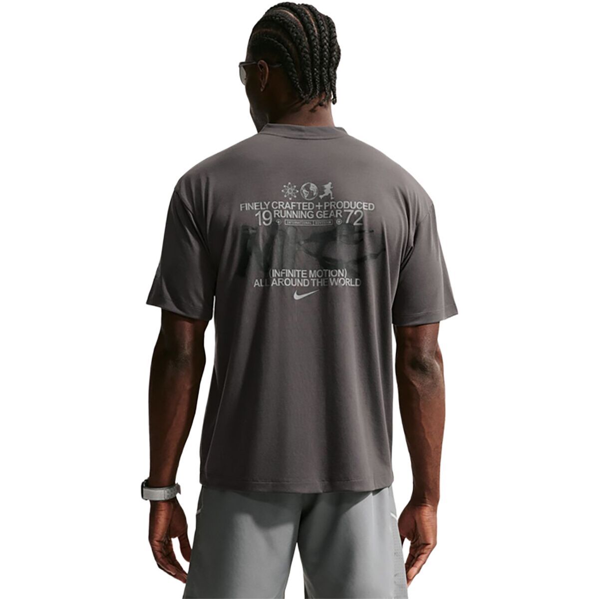 Image of Nike Dri-FIT Disrupt Short-Sleeve T-Shirt - Men's Medium Ash/Black, S