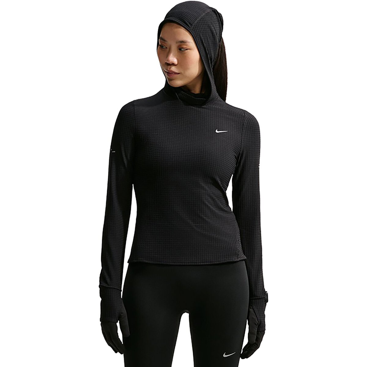Image of Nike Swift Therma-Fit Hooded Long-Sleeve Running Top - Women's Black/Reflective Silver, L