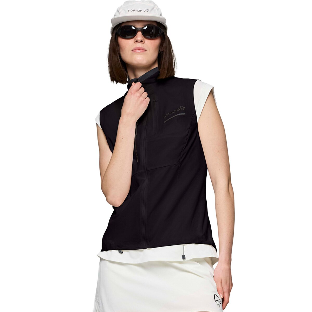 Image of Norrona Senja Aero90 Vest - Women's Caviar, M