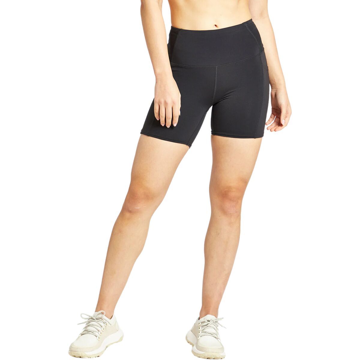 Image of Oiselle Pocket Jogger 5.25in Short - Women's Black, 12
