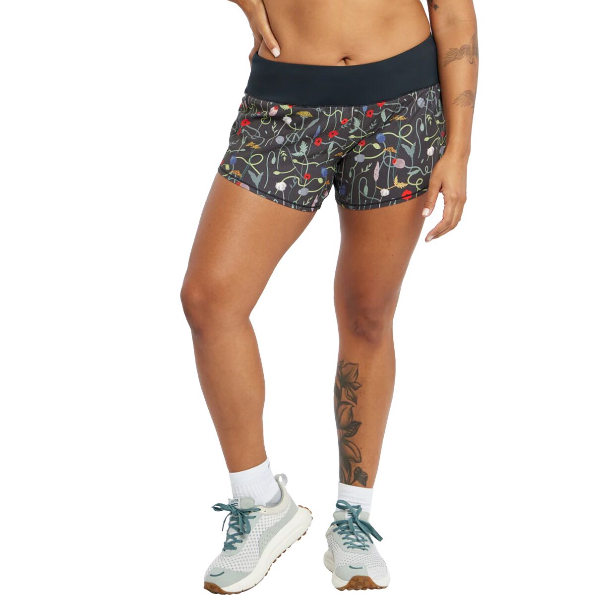 Image of Oiselle Roga 4in Short - Women's Wyld Flower, 10
