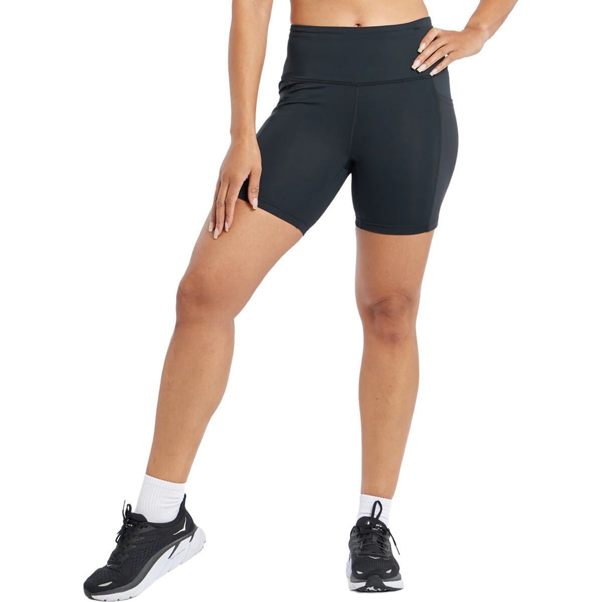 Image of Oiselle Pockito 6in Short - Women's Black, 2