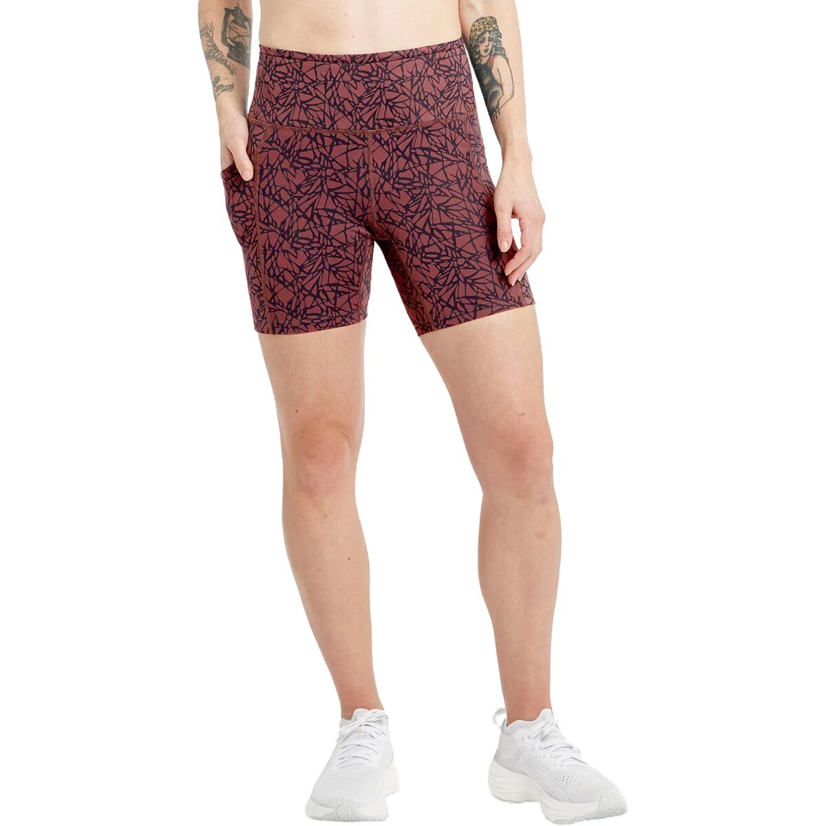 Image of Oiselle Pockito 6in Short - Women's Redwood Monarch, 10