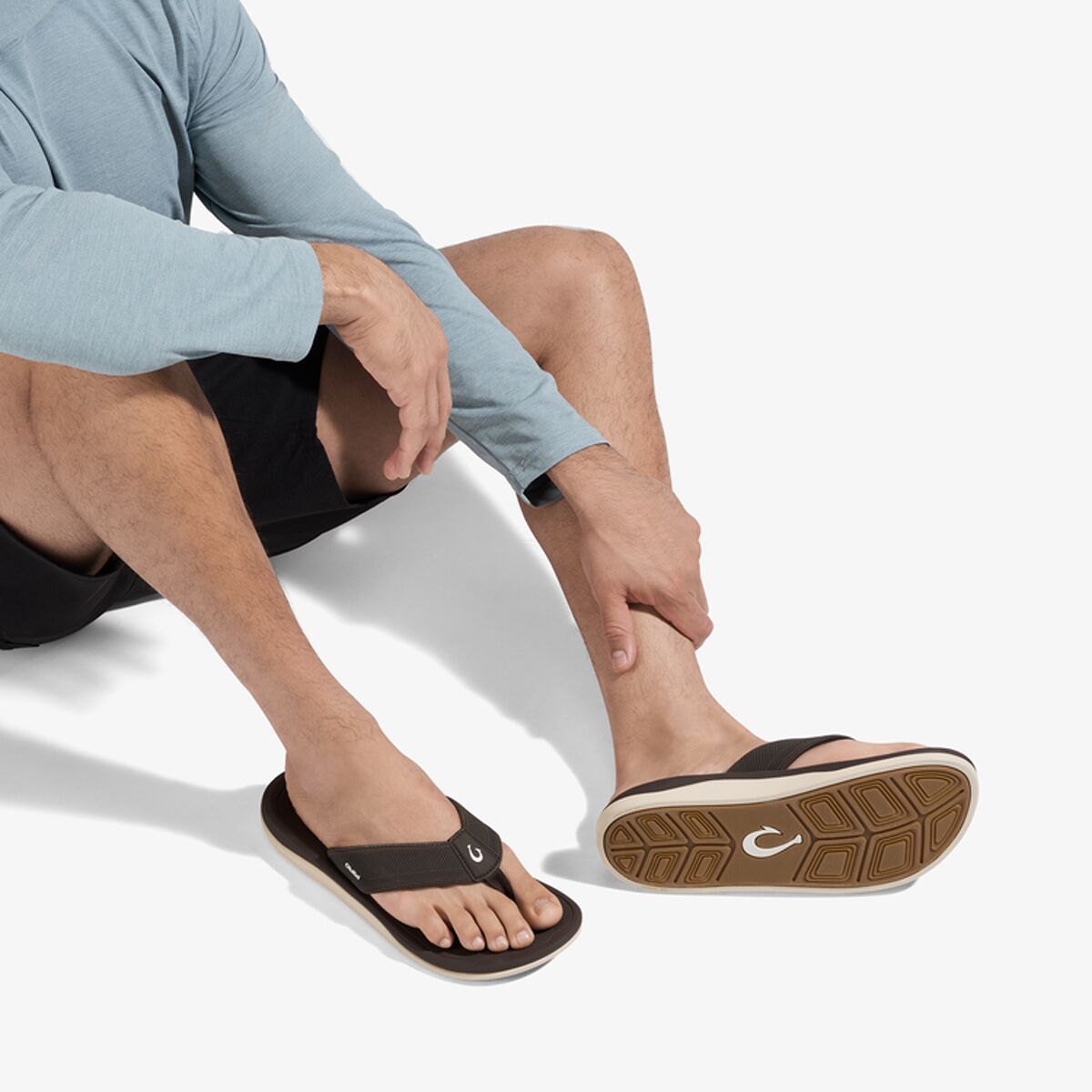 OluKai Ahi Kai Sandals Flip Flops Men\'s Size 9 Ash Grey OluKai Gray Sandals for Men for sale | eBay main image 4