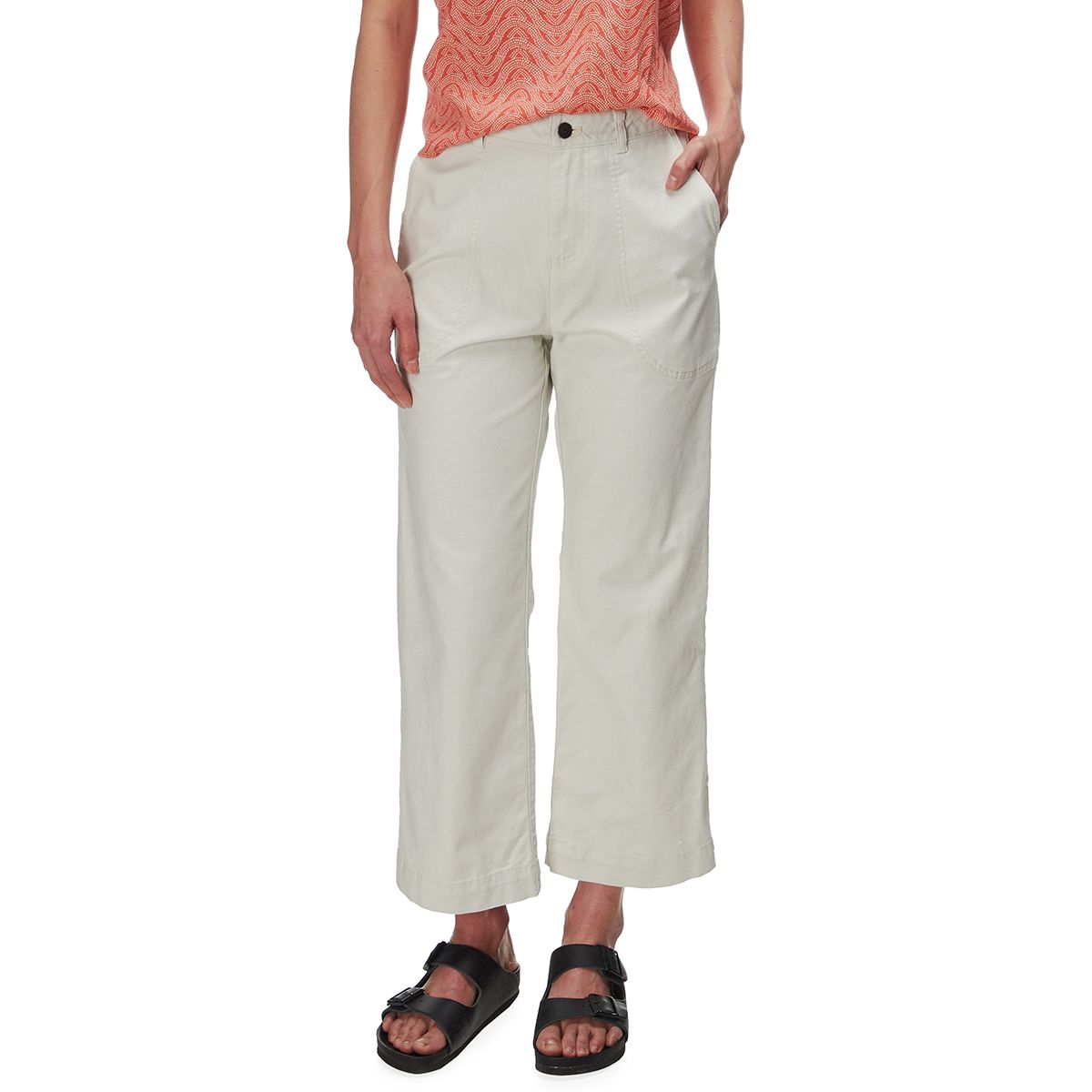 These Women's Cropped Pants Get Rave Reviews from Travelers