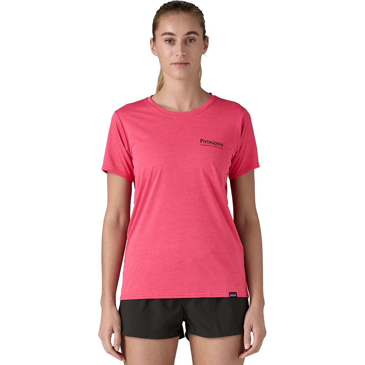 Image of Patagonia Cap Cool Daily Graphic Shirt - Waters - Women's Water People Banner: Luminous Pink X-Dye, XS