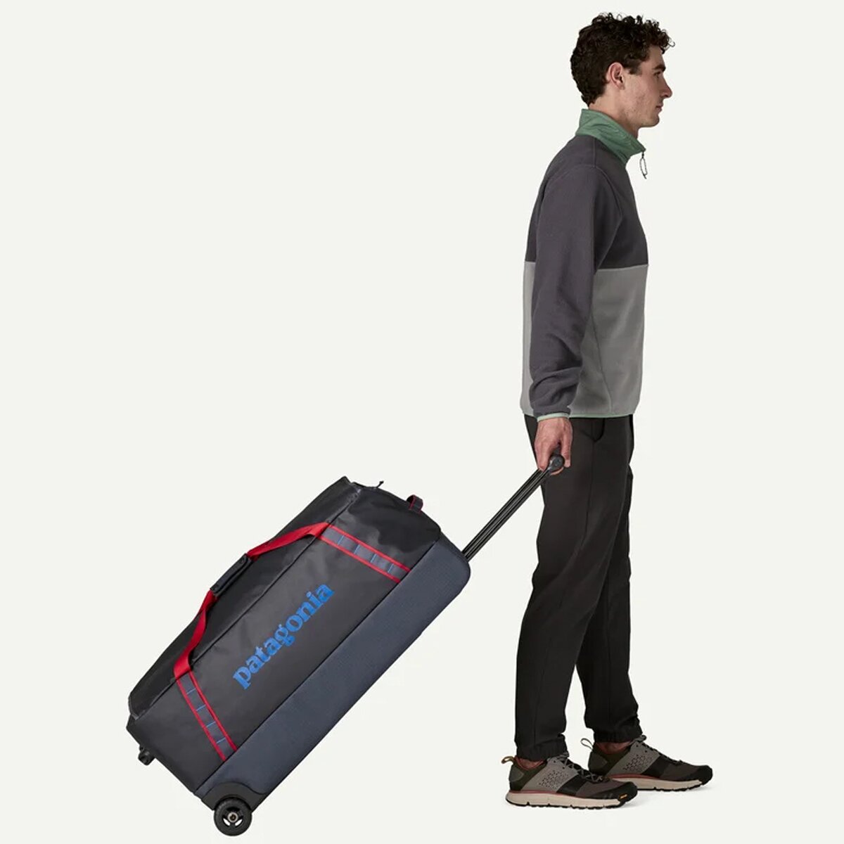 Patagonia Black Hole Wheeled Duffel 100L - Smolder Blue/Amanita Red