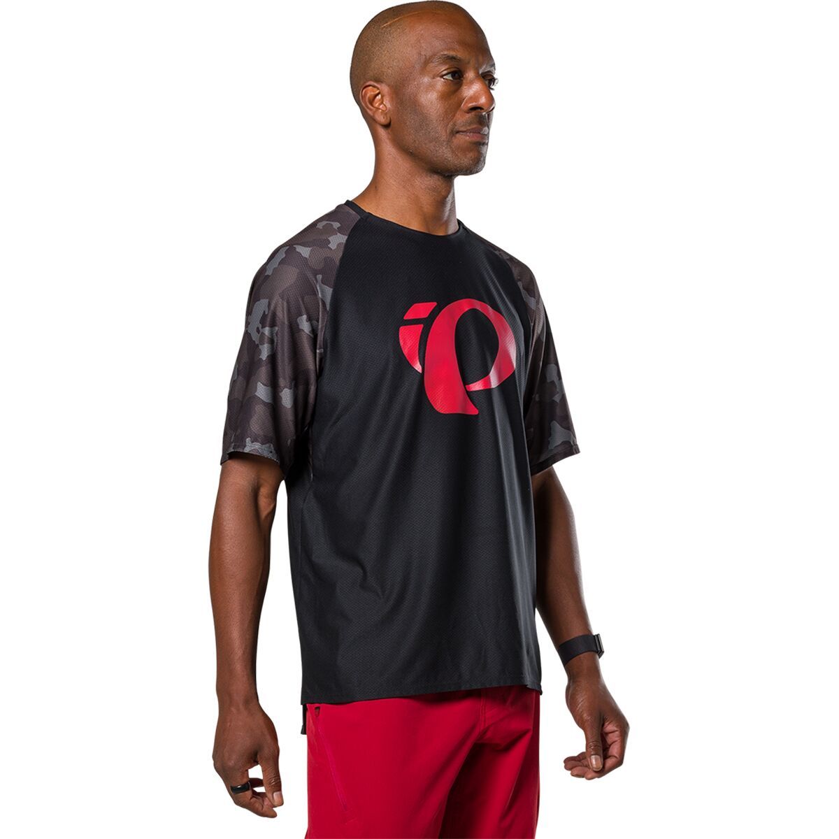 Image of PEARL iZUMi Elevate Short-Sleeve Jersey - Men's Black Camo, M