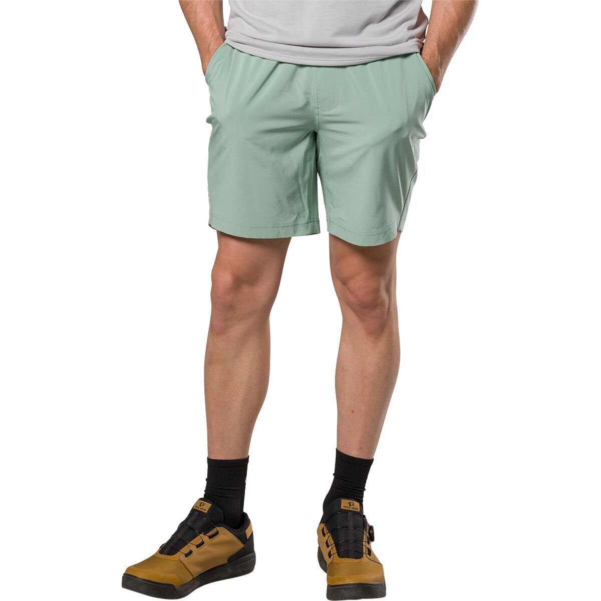 Image of PEARL iZUMi Canyon Active 8in Short - Men's Green Bay, XXL