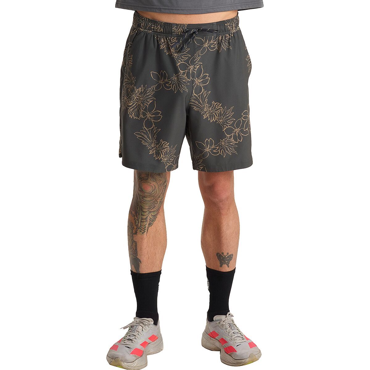 Image of Roark Serrano 7 Short - Men's Onyx Floral, M