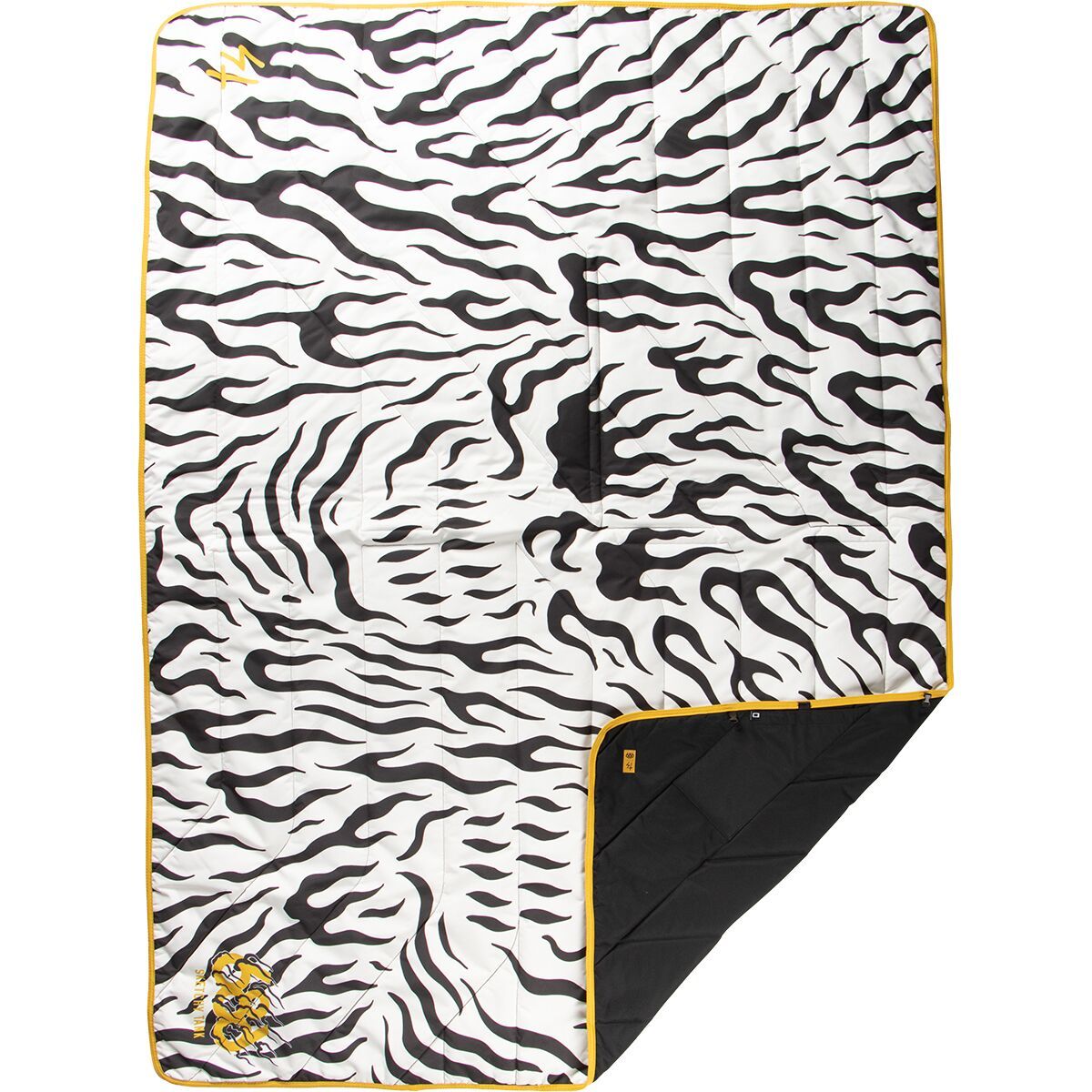 686 Waterproof Hooded Puffer Blanket