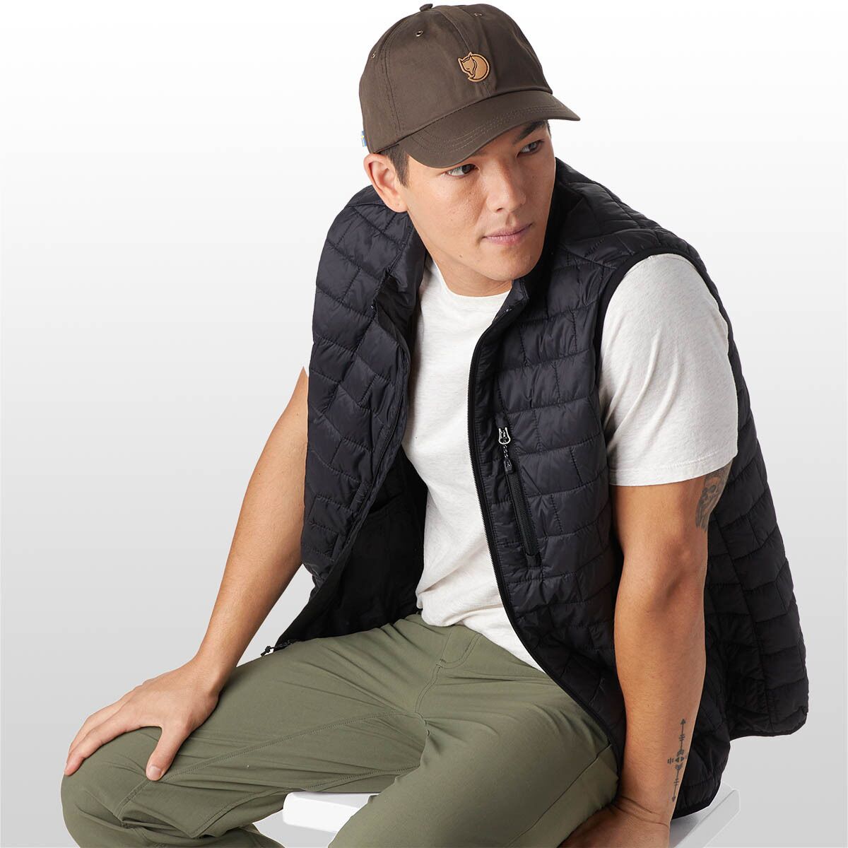 stoic puffer vest