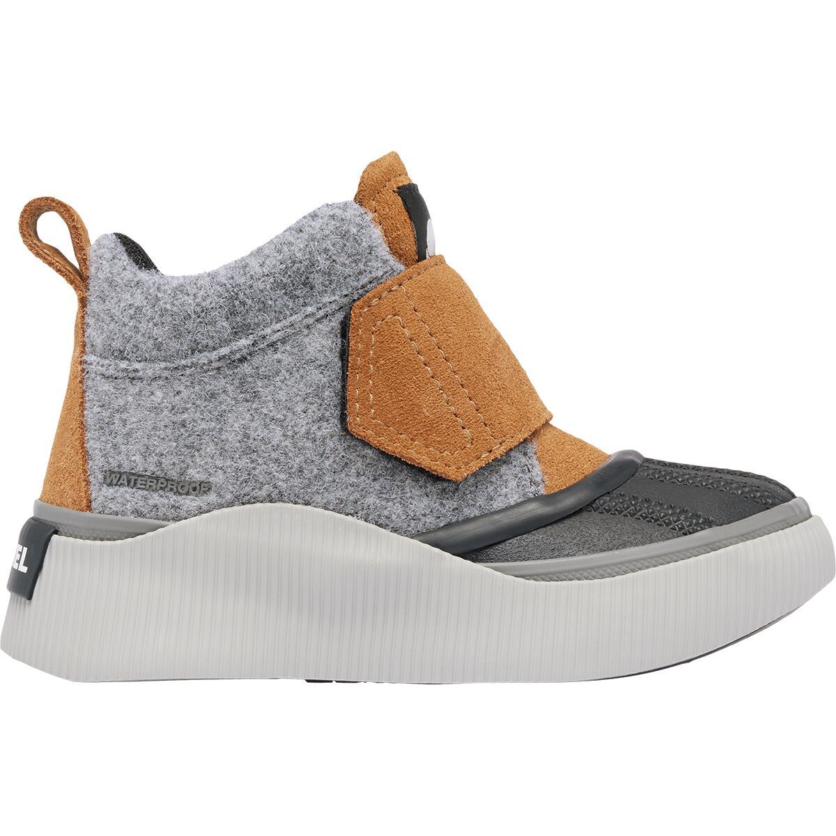 Image of SOREL Out N About IV Strap WP Boot - Little Kids' Taffy/Black2, 12.0