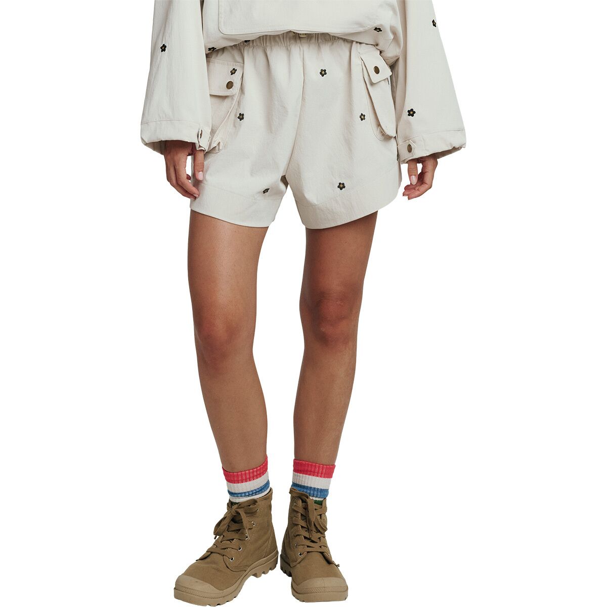 Image of The Great Outdoors The Embroidered Cargo Short - Women's Cream / Black Daisies, L