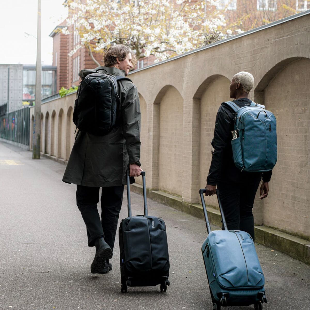 aion travel backpack Thule (Dark Slate, 28L) constructed from recycled materials to support sustainable practices Aion Tule Mochila Thule Aion