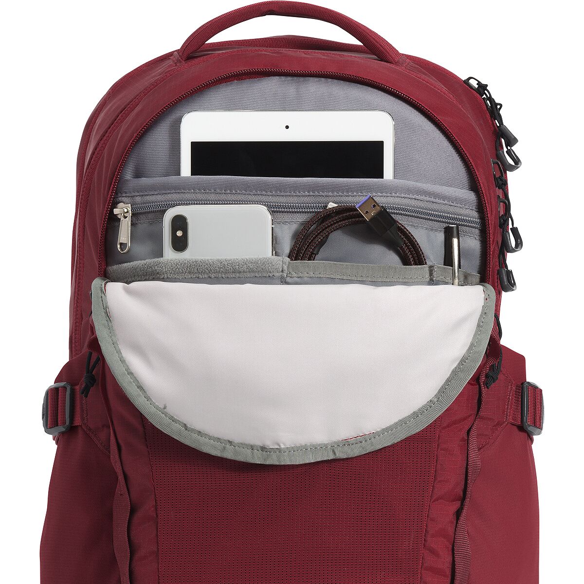 The North Face Recon 30L Backpack 