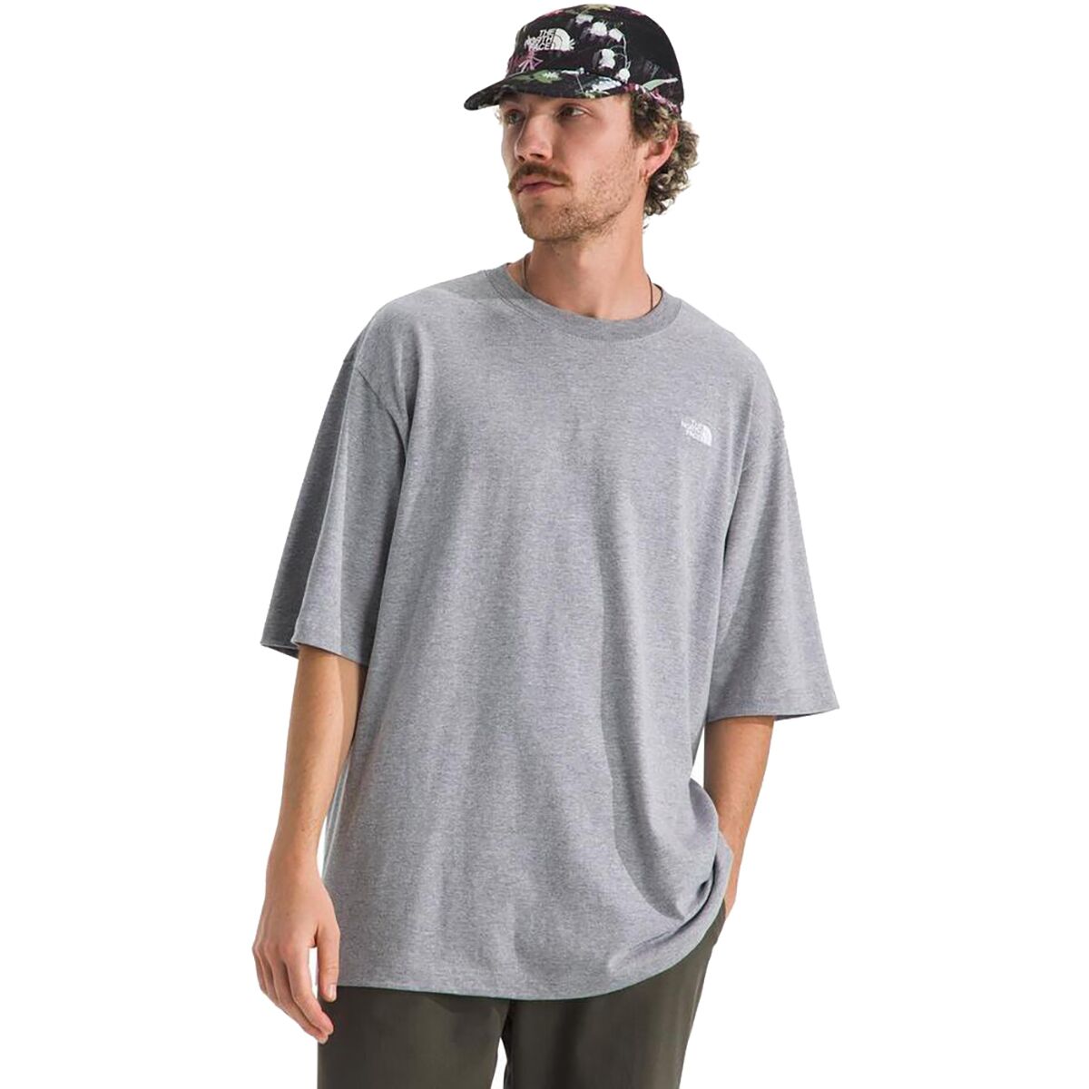 Image of The North Face TNF Essential Oversized Short-Sleeve T-Shirt - Men's TNF Pale Grey Heather, S