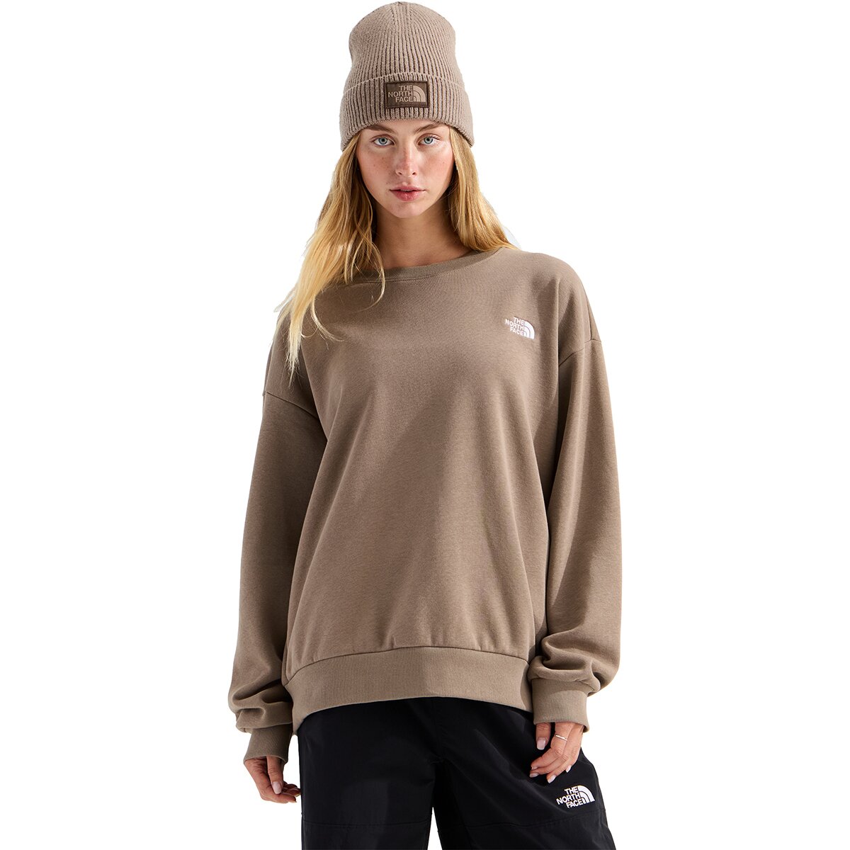 Image of The North Face Evolution Embroidered Oversized Crew Sweatshirt - Women's Garnet, S