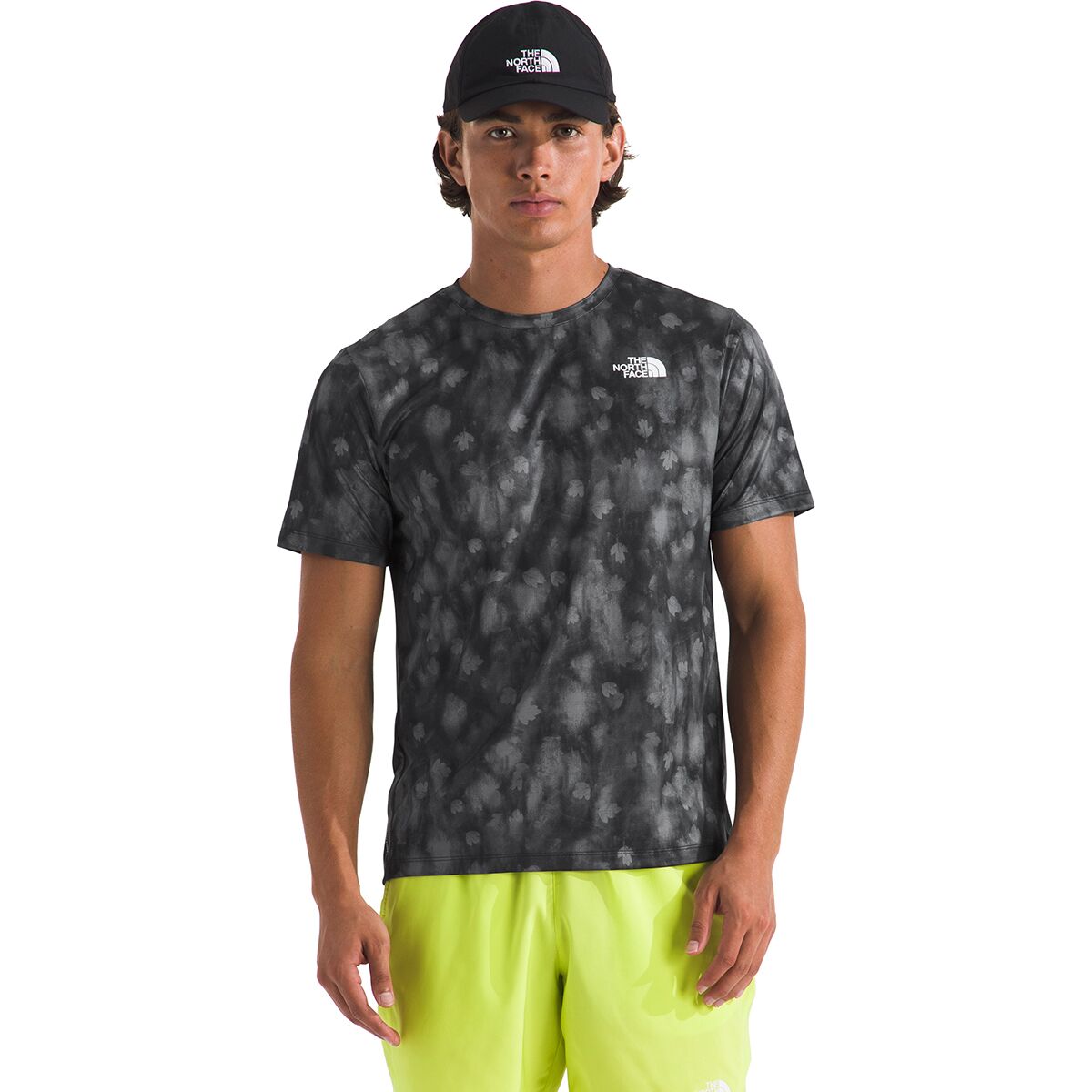 Image of The North Face 24/7 Short-Sleeve Print T-Shirt - Men's TNF Black Diffused Nature Print, S